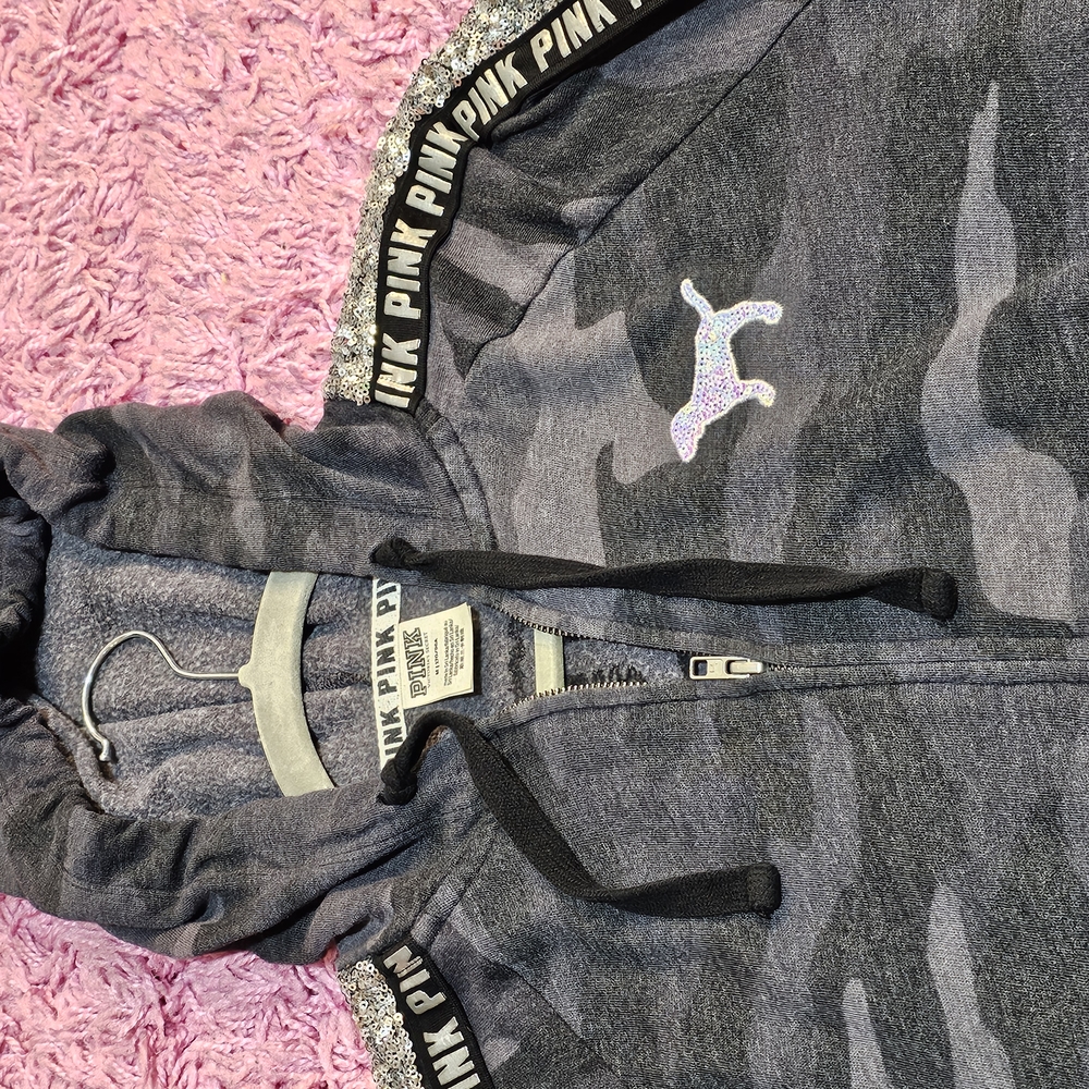 PINK Victoria's Secret Gray Camo Joggers Medium - Picture 3 of 8